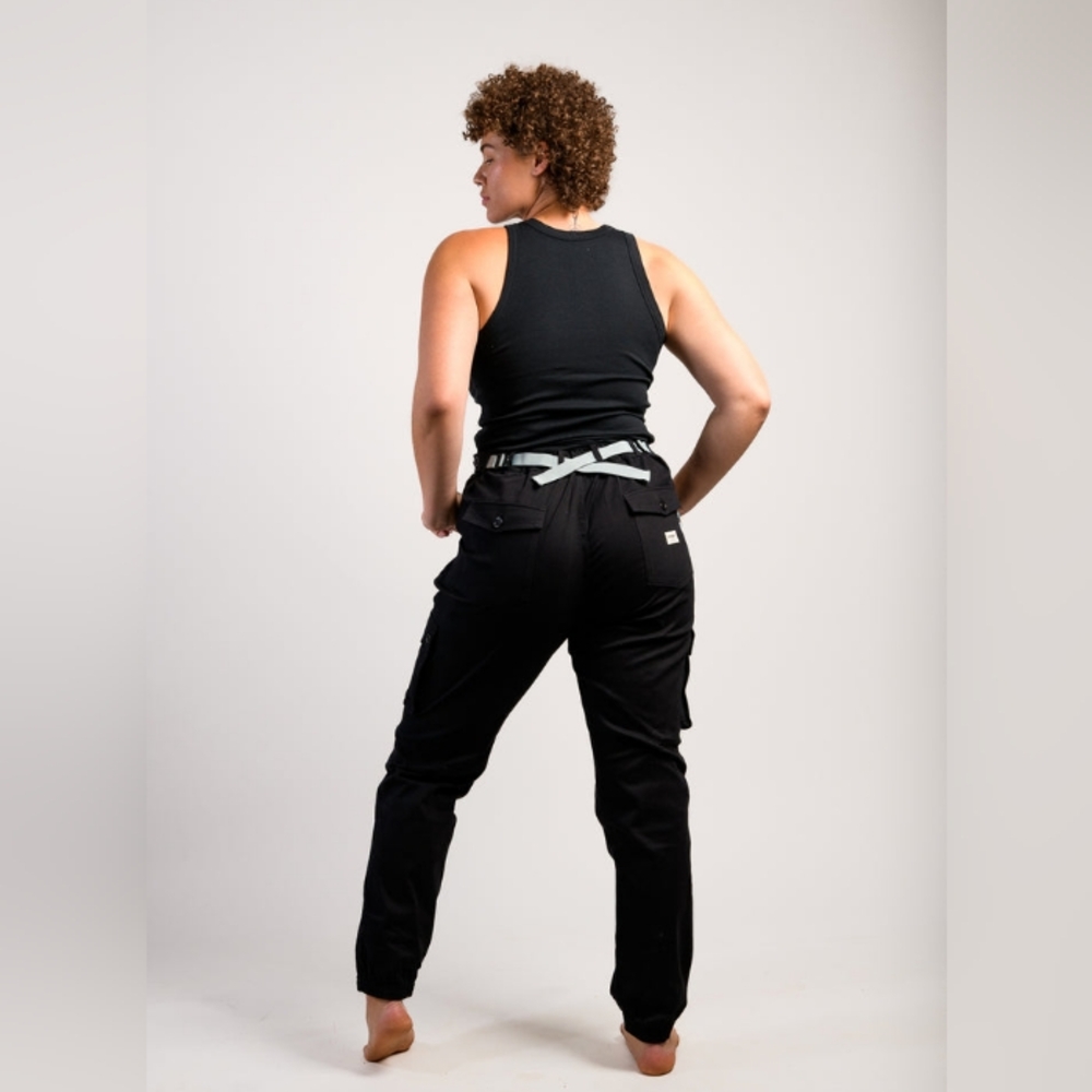Wondery Outdoors Isabel 3.0 pants black